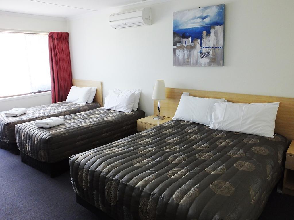Edinburgh Motor Inn วาร์รากูล ภายนอก รูปภาพ