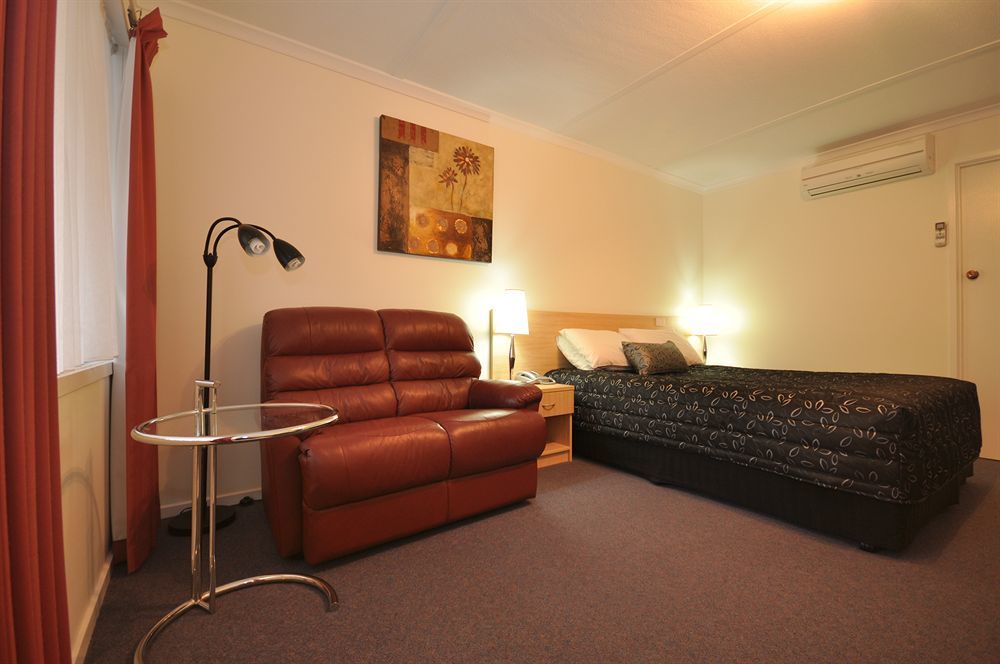 Edinburgh Motor Inn วาร์รากูล ภายนอก รูปภาพ