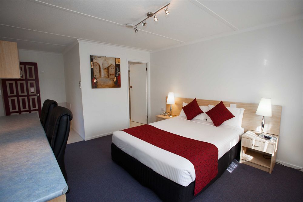 Edinburgh Motor Inn วาร์รากูล ภายนอก รูปภาพ