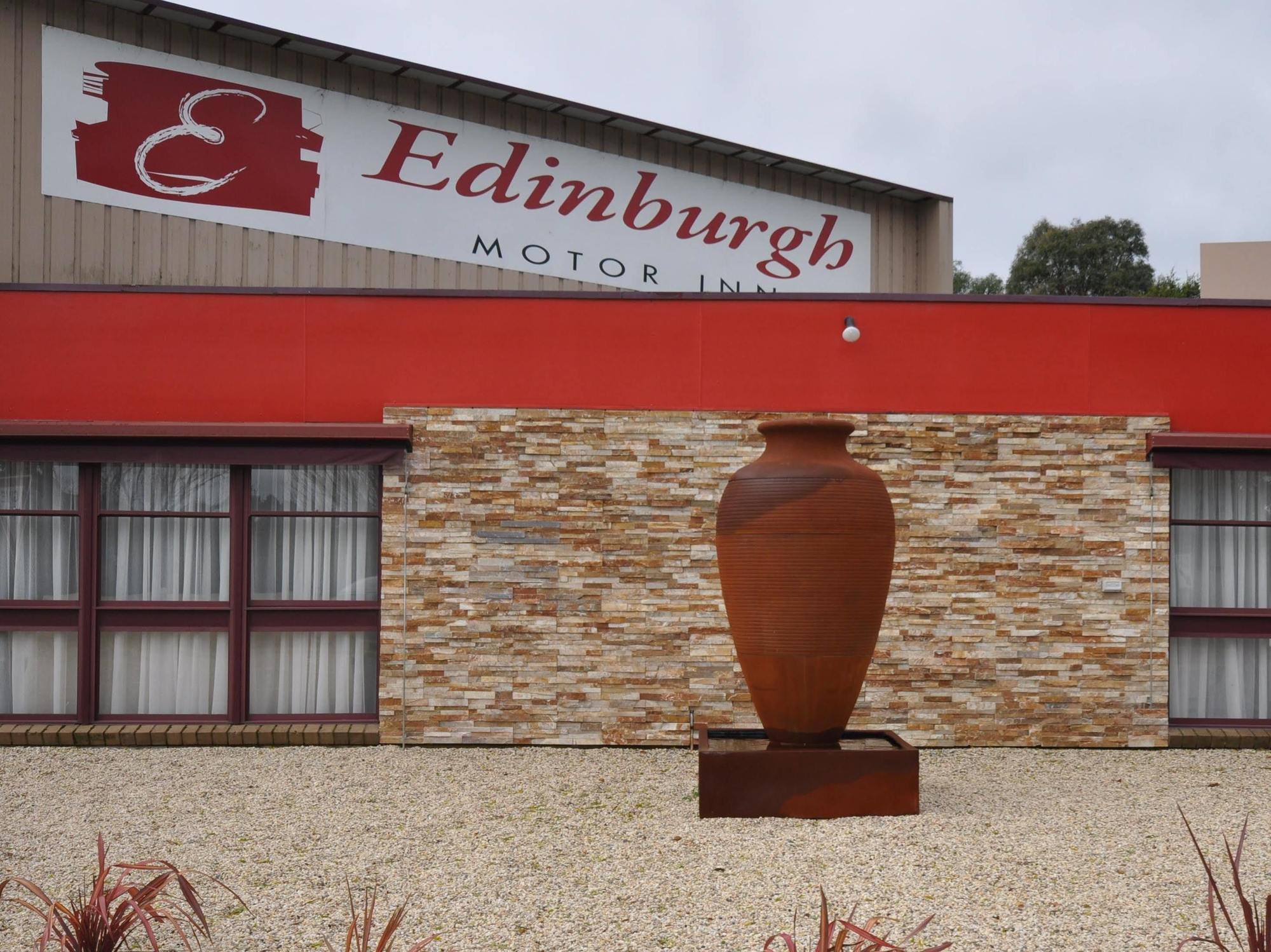 Edinburgh Motor Inn วาร์รากูล ภายนอก รูปภาพ